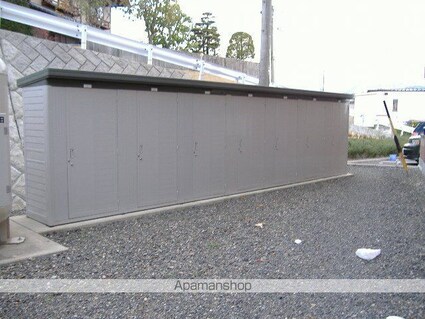 Ｖｉｅｗ　Ｃｒｅｓｔ[1K/40.5m2]の共用部1