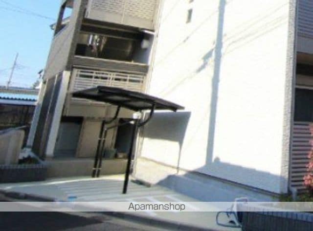 クレイノエスビレッジの玄関写真