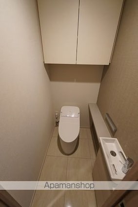 東京都新宿区四谷４丁目[3LDK/74.92m2]のトイレ