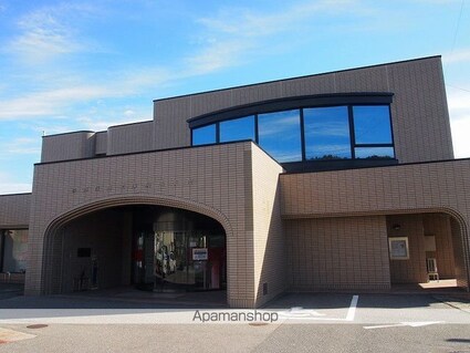 健導会ビル３Ｆ[事務所/99.82m2]の周辺2