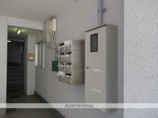 シェリーアルモンの玄関写真