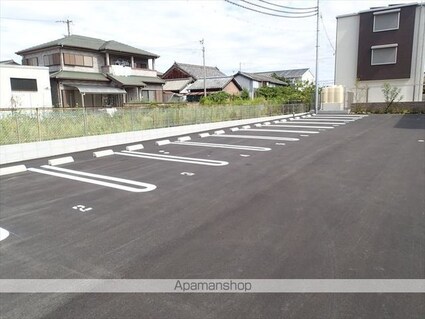 ＢＥＲＥＯ名高[2LDK/62.16m2]の駐車場