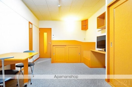 レオパレスアサクラⅢ[1K/23.18m2]のリビング・居間