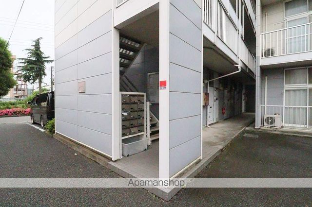 レオパレス立野の玄関写真