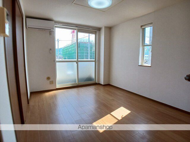 apartment 山形県米沢市堀川町6-17-1
堀川町の賃貸情報を見る
物件地図