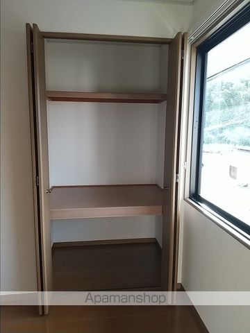 MKハイツ II棟の内装写真