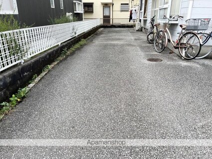 アムール十里[2K/34.78m2]の駐車場