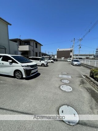 カトル・セゾン[1LDK/46.09m2]の駐車場
