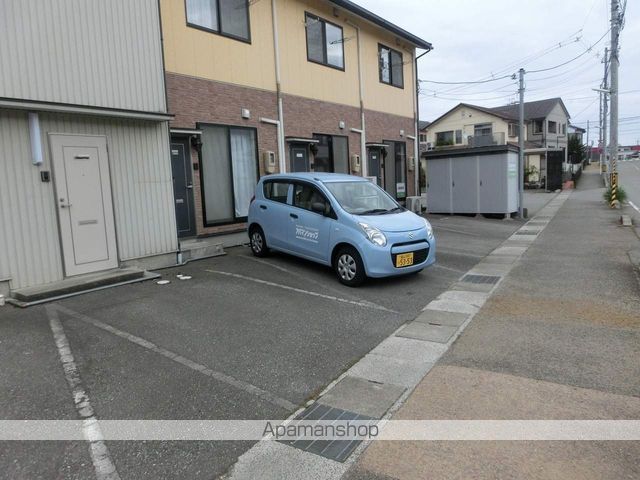 リバーアートの外観写真