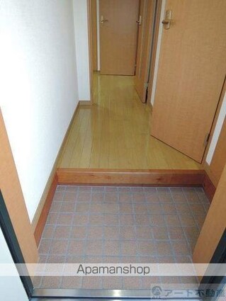 ヴェルジェ石手川[2LDK/50.4m2]の玄関