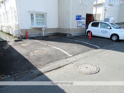 クロスガーデンみたけ[1K/21.12m2]の駐車場