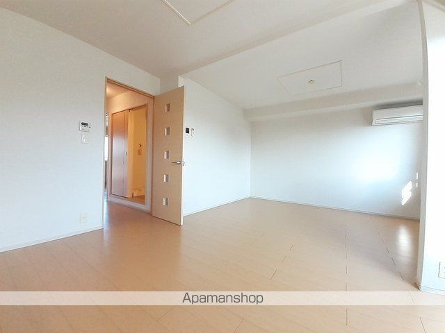 リバーサイド みどりやまAの内装写真