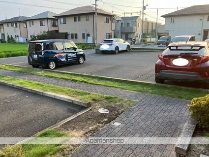 Ｃａｓａ　Ｂｒｏｔｅ　Ｃ棟[2LDK/57.83m2]の駐車場