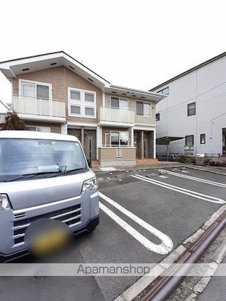 ミニヨン[1R/35.98m2]の駐車場