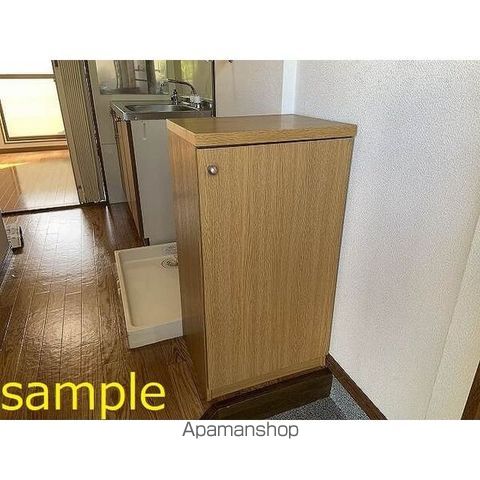 SURPLUS VISーAーVIS Bの内装写真