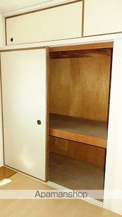 ヴィラナリー川津　２棟[2K/39.17m2]の収納