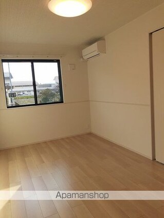 メゾンルミネ五個荘Ⅱ[1LDK/50.14m2]のリビング・居間2