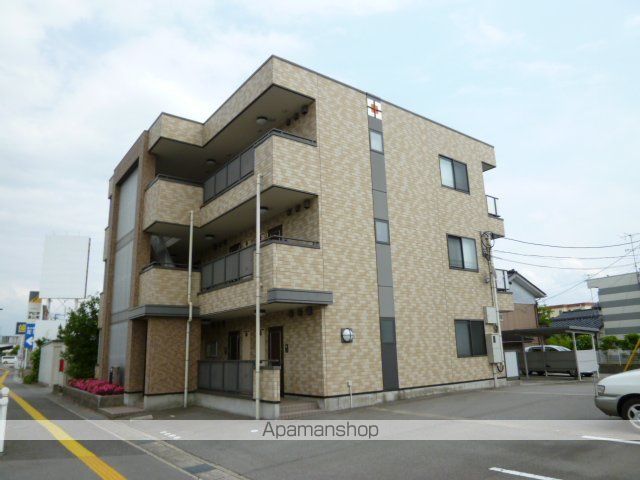 アバンウェル荒川の外観写真