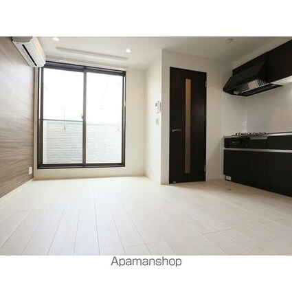 ＲＥＧＡＬＥＳＴ浄心[1LDK/28.36m2]のリビング・居間1