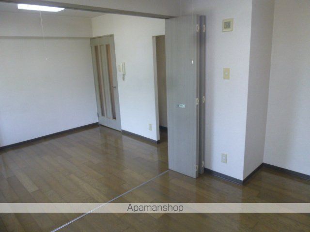 ニュープログレスビルの内装写真