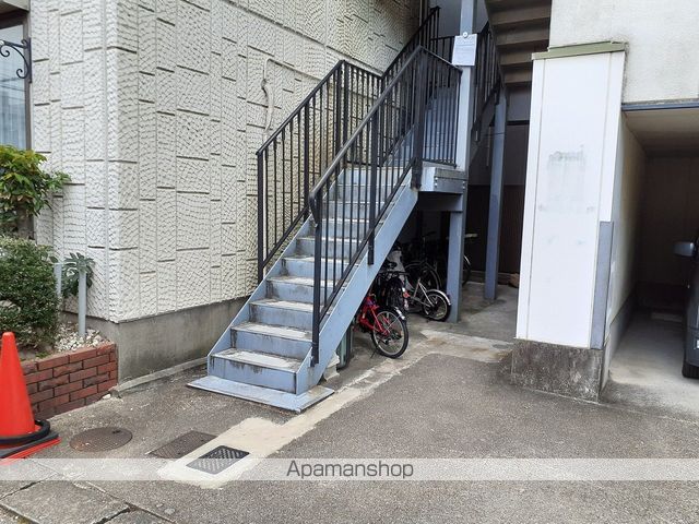 レジデンシア谷口の玄関写真