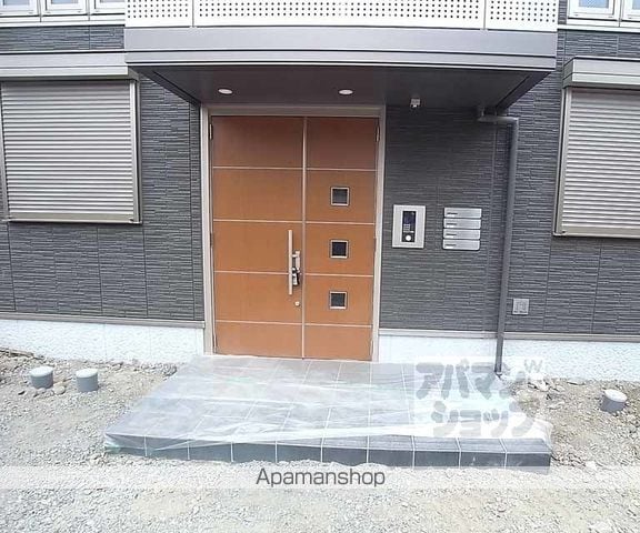 セントリヴィエ桂川の玄関写真