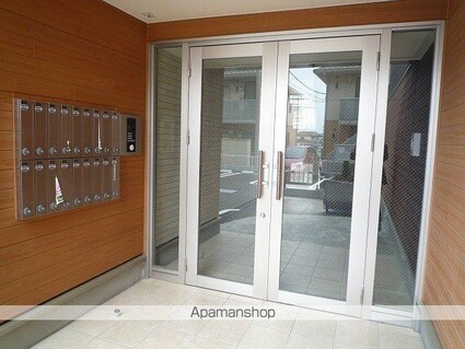 ヴィラドムス[1K/28.3m2]のエントランス1