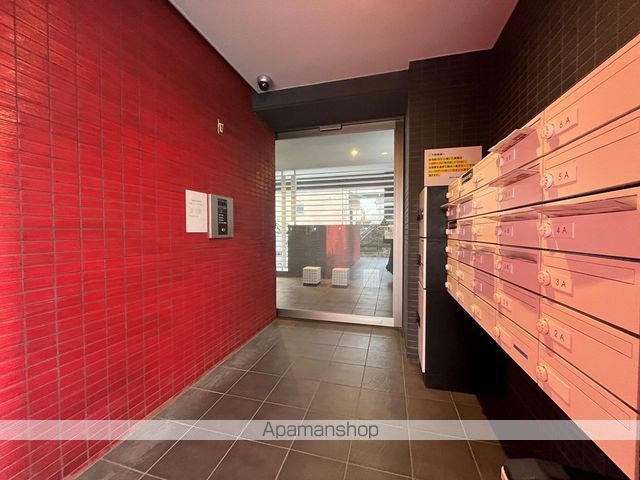 東岡崎RESIDENCEの玄関写真