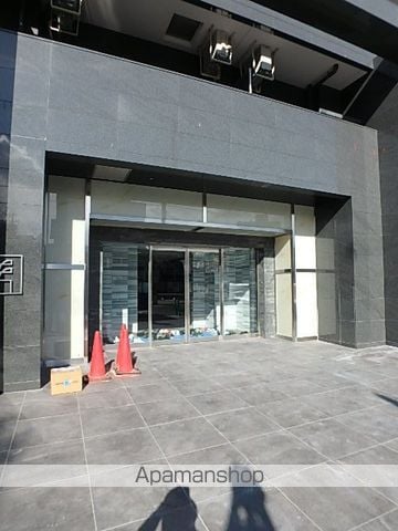 ESTEMPLAZA福島JENELLEの玄関写真