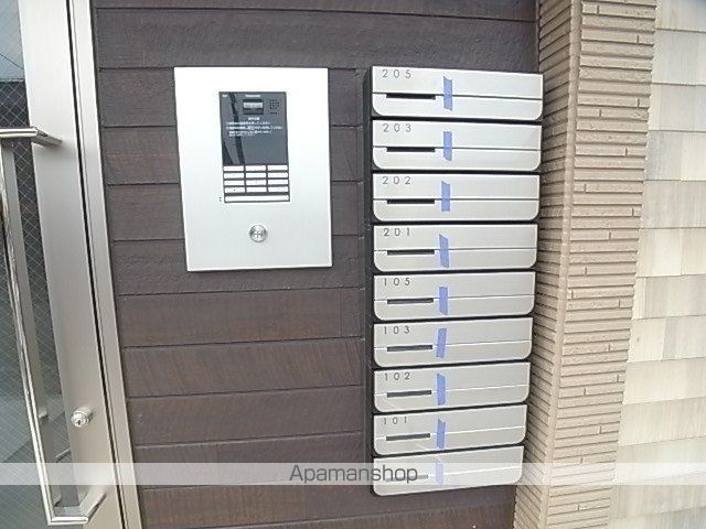 ハーモニーテラス三番町の玄関写真