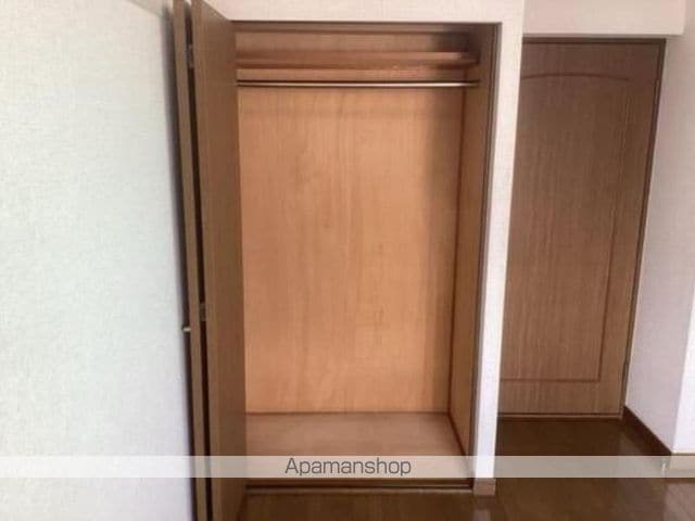 ダイアパレス中央町 402号の内装写真