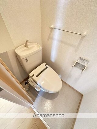 レジデンスさくらⅡ[2DK/42.98m2]のトイレ