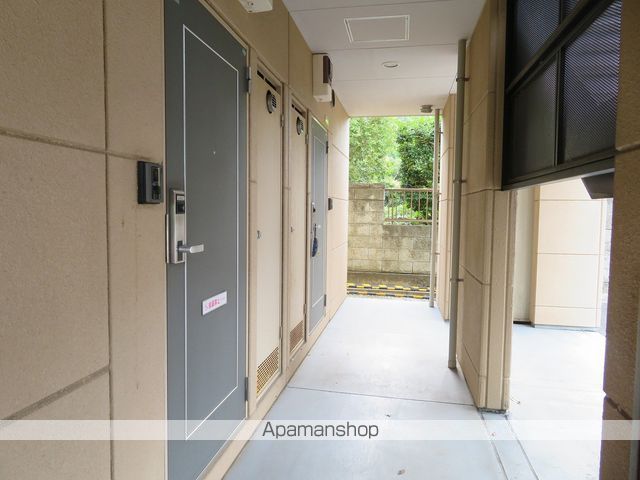 PARK HILLSの玄関写真