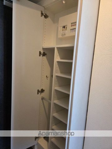 シーズンフラッツ新高円寺の内装写真