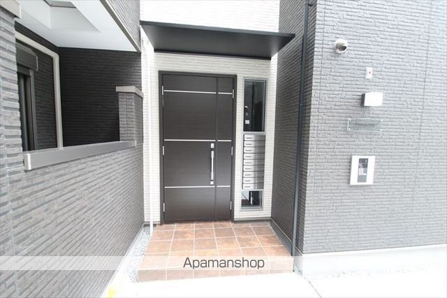 F ASECIA ROSAの玄関写真