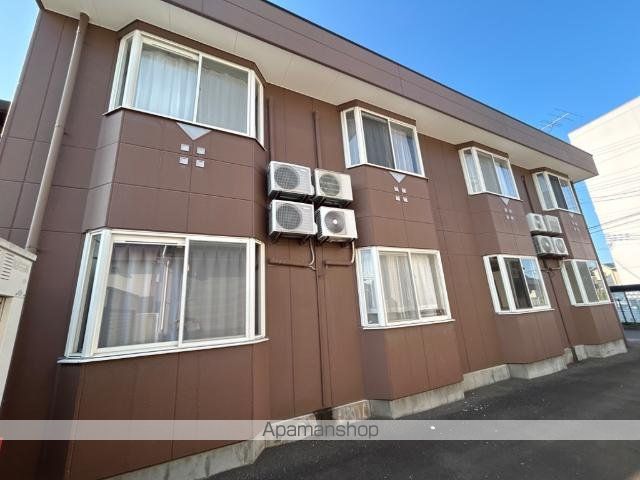ラボーテ栄の外観写真