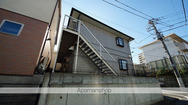 フラット代々木の外観写真