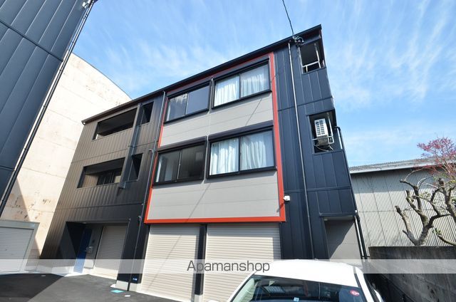 R−GARAGE助信の外観写真