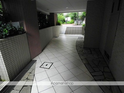 東京都新宿区住吉町[1K/19.22m2]の外観5