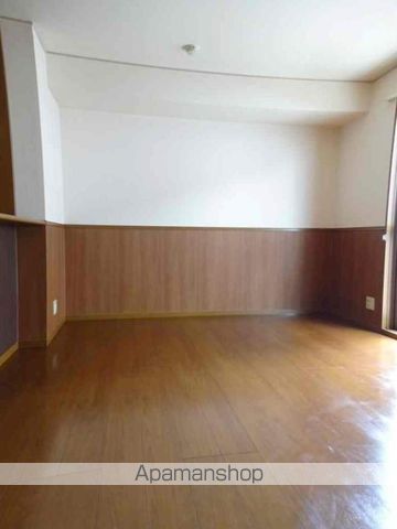 セレブリティ長吉 A棟の内装写真