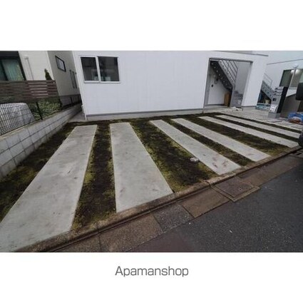 Ｌｉａｉｓｏｎ　Ｂ棟[1LDK/43.47m2]の駐車場