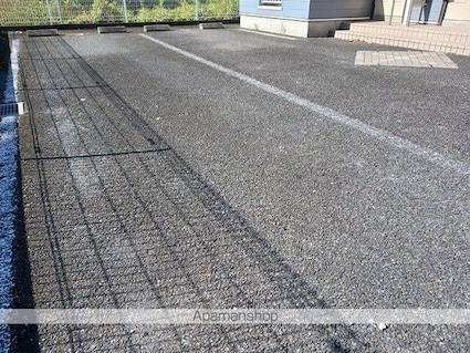 リバーハウスあいおい[2LDK/51.67m2]の駐車場