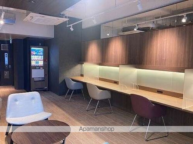 REFRAME 5 Iriyaの内装写真