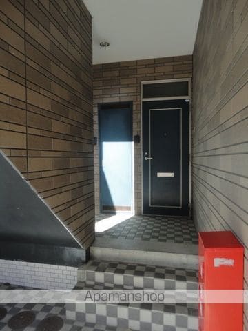 ナヴィール萩1号館の玄関写真