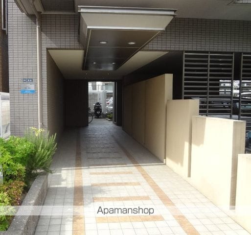 ボナール長栄寺の玄関写真