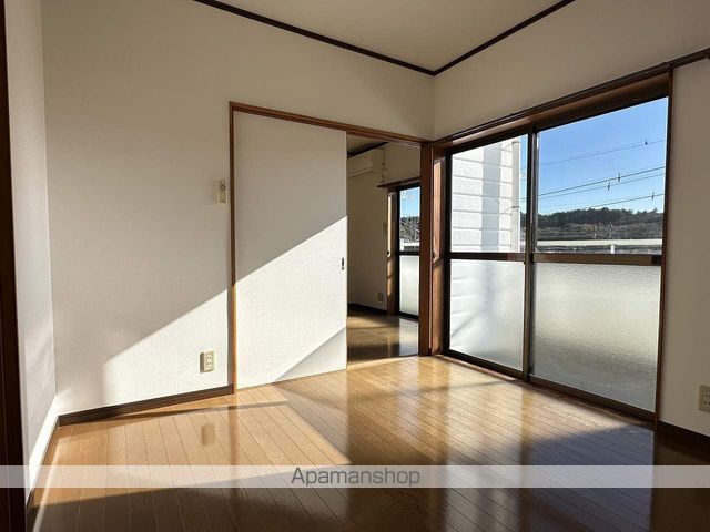 URARAIIの内装写真