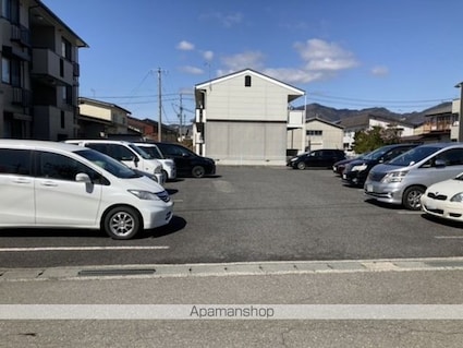 グランコスモ竹内[2LDK/57.32m2]の駐車場