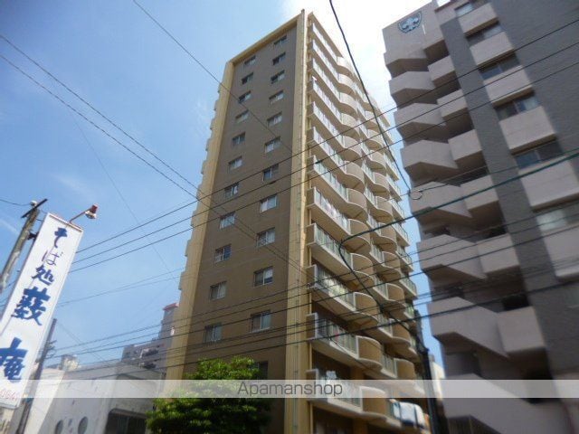 リファレンス城崎の玄関写真