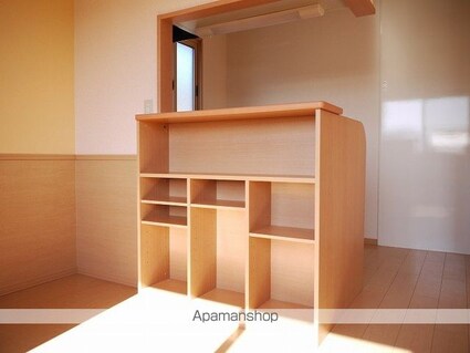 ロイヤルガーデンエリナ　Ｆ[1LDK/52.13m2]の内装3