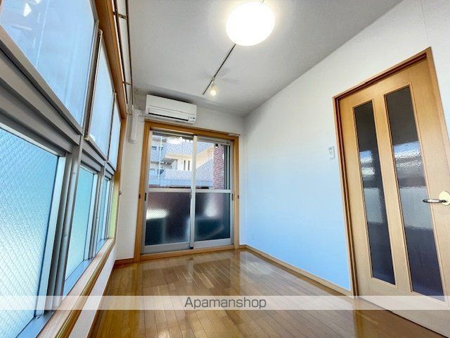 グローバルトラストマンションの内装写真